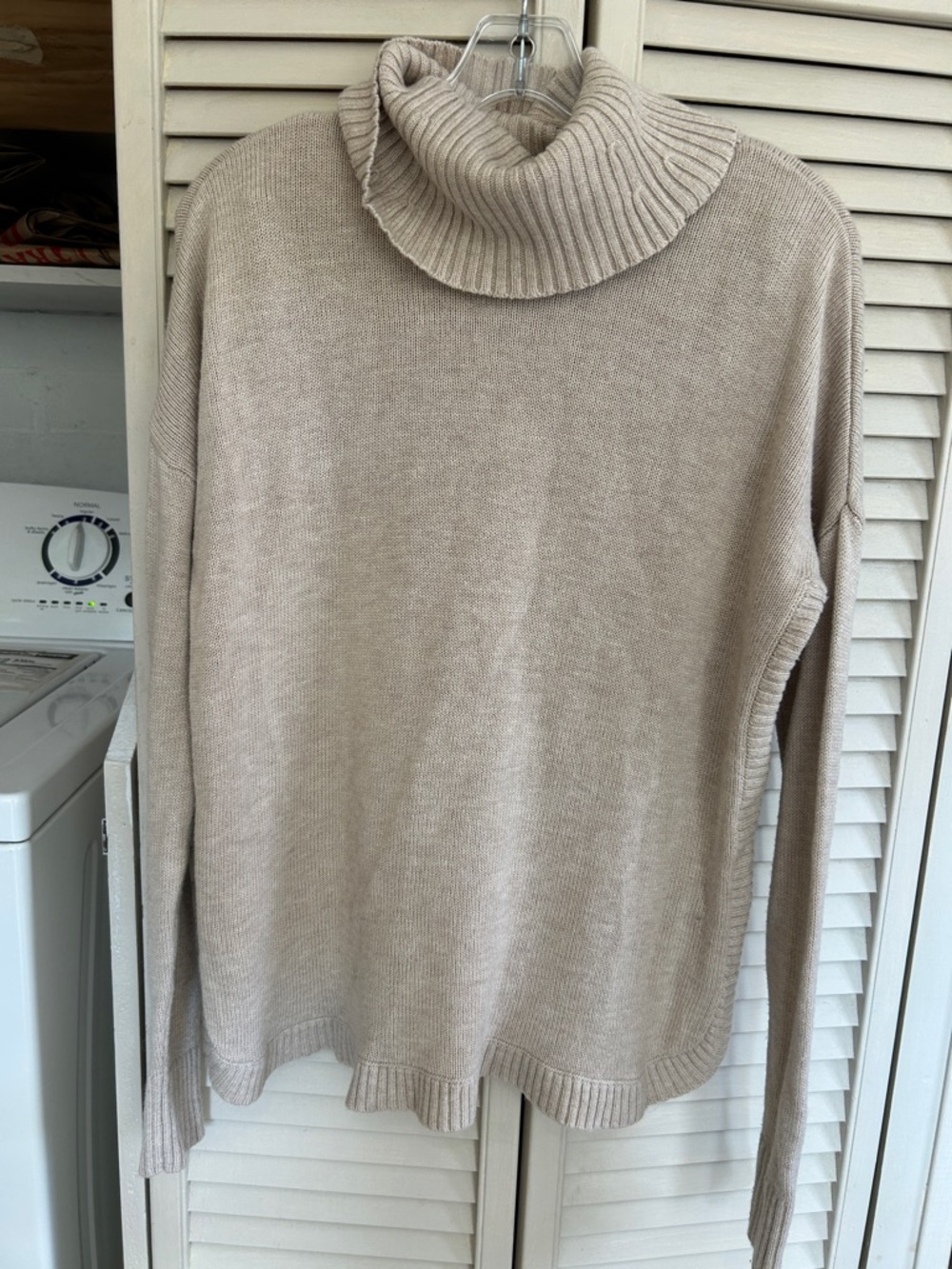 Vineyard vines cashmere cotton Turtleneck Sweater Beige Cozy Knit sweater
